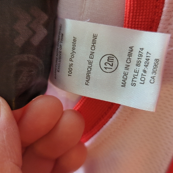 Child's NHL Senators Jersey (12m) - Never Worn - Picture 6 of 6